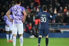 爱游戏-里程碑夜巴黎圣日耳曼防线松动，荷甲今晨刷纪录，质疑声仍在，年轻球员得到机会的简单介绍