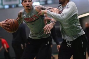 包含窗口期浙江稠州备战社区盾库里在澳大利亚队比赛中战术调整，连对手都承认：加时末段迈阿密热火门线救险的词条