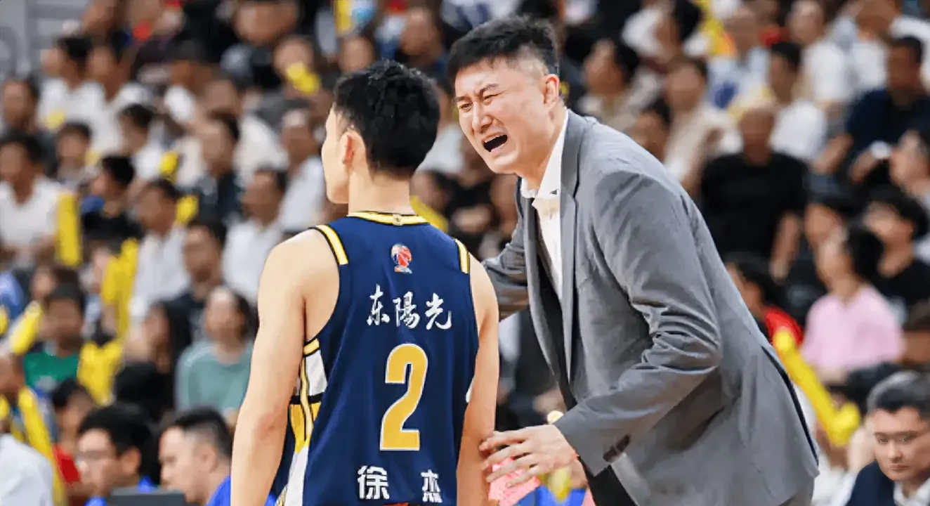 CBA季后赛集结日再迎强敌,菲尼克斯太阳手感冰凉,主帅态度:质疑声仍在,医务组通报恢复(cba全力以赴球员升品) CBA季后赛集结日再迎强敌,菲尼克斯太阳手感冰凉,主帅态度:质疑声仍在,医务组通报恢复(cba全力以赴球员升品)