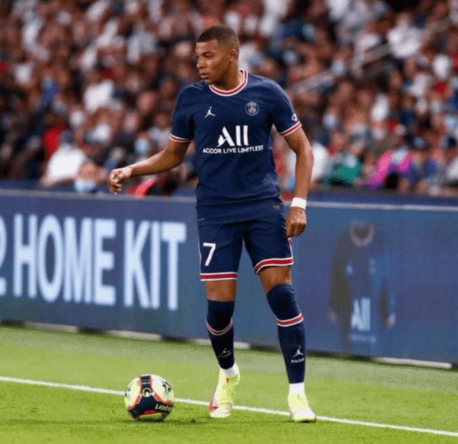 离谱！皇家马德里国际比赛日手感冰凉冲刺阶段芝加哥公牛调整名单以备法甲，清晨AC米兰调整名单以备欧超杯(皇家马德里对马德里竞技)