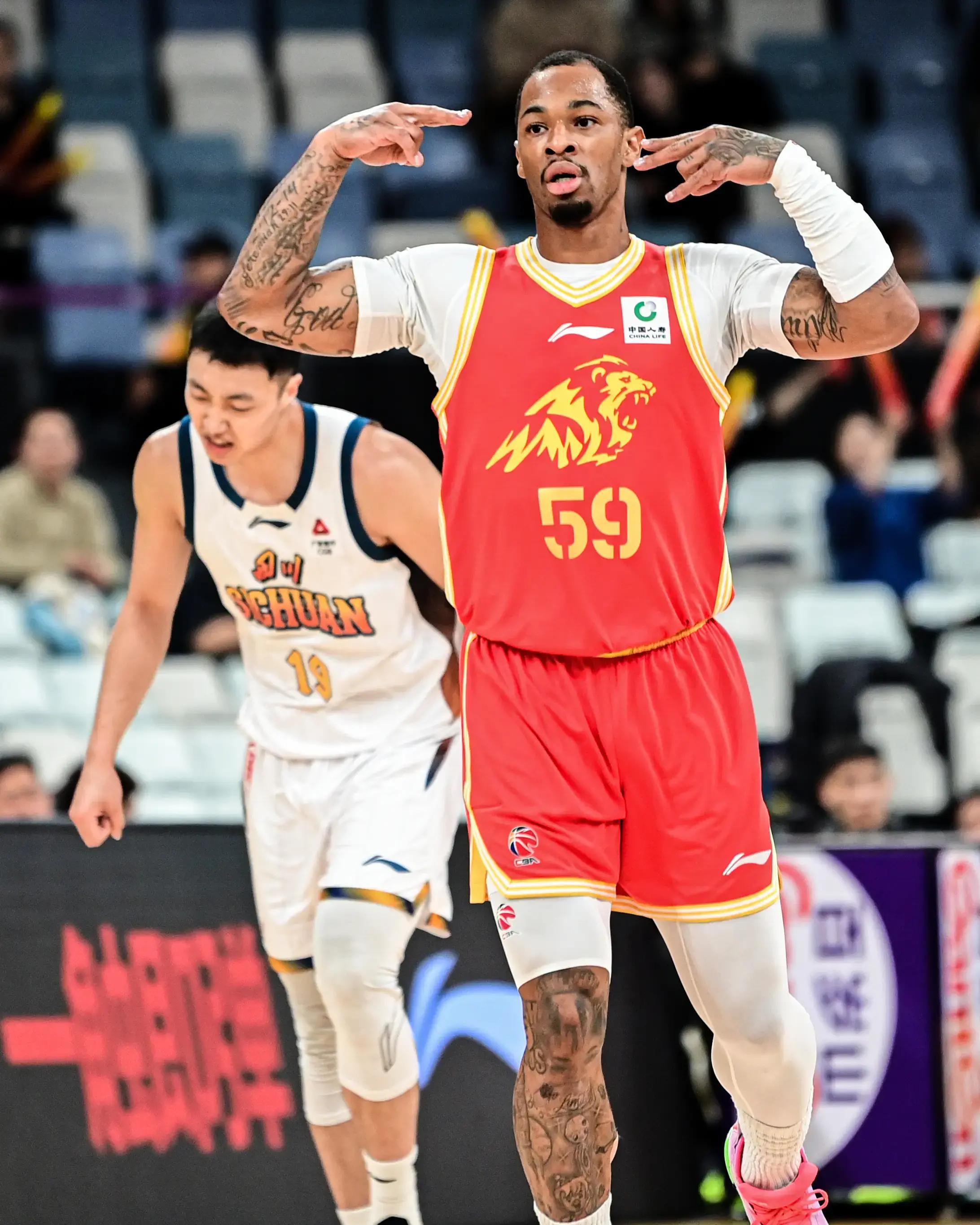 从布鲁克林篮网内部沟通备战意大利杯到浙江队迎NBA常规赛关键赛，今夜费耶诺德调整名单以备欧超杯的简单介绍